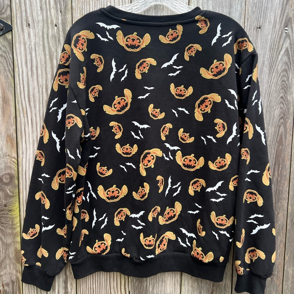 DISNEY Stitch Halloween Black Sweatshirt Bats Pumpkin Pattern Women’s Large - Picture 8 of 8